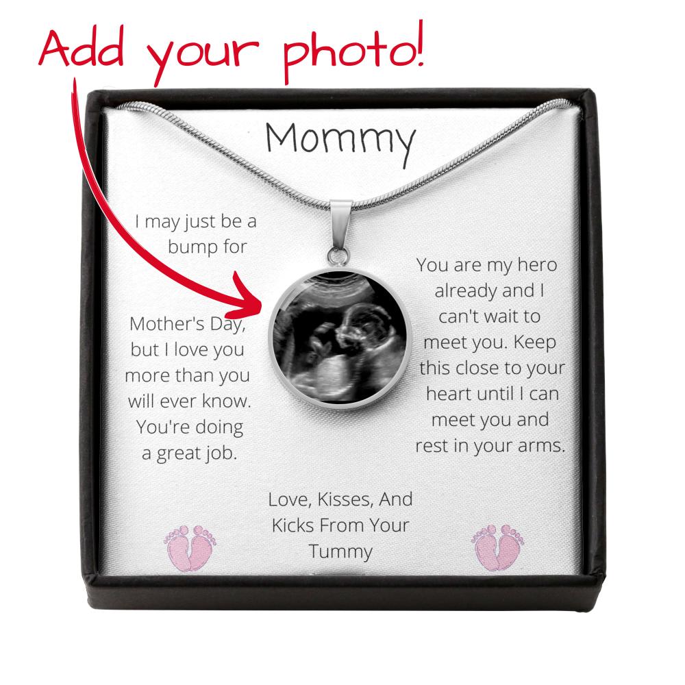 Surprise Your wife or girlfriend and mother to be this Mother's Day with this Circle Pendent Necklace.  Add a photo of your unborn child and really touch her heart to create a truly unique piece of jewelry. She'll cherish it for years to come.